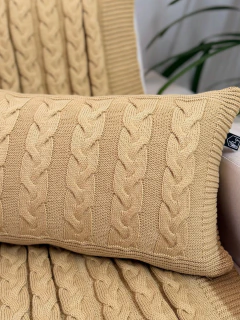 Capa de Almofada Retangular em Tricot Siena Bege Amêndoa - comprar online