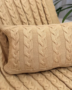 Capa de Almofada Retangular em Tricot Siena Bege Amêndoa na internet
