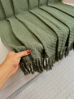 Manta em Algodão Colmeia Verde Militar - Le Fran Home Decor 