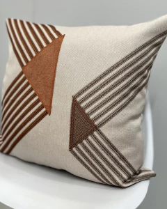 Capa de Almofada Linho Grande Com Aplique Boucle Deltas Terracota na internet