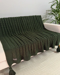 Manta em Tricot Siena Verde Escuro com Tassel 1.70x1.30