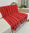 Manta Decorativa de Algodão Vermelha com listras em chenille Verde