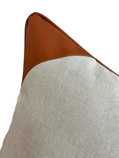 Capa de Almofada Linho e Corino Pontas Terracota - comprar online