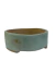 Vaso de cerâmica artesanal para bonsai, na cor verde erva doce, com furos de drenagem no fundo.