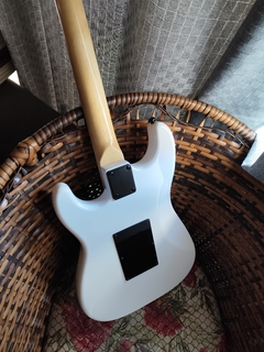 Imagem do Pronta Entrega - Guitarra Jackson San Dimas Adrian Smith Snow White Replica Chinesa
