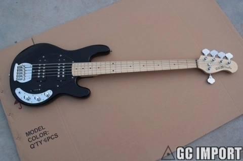 Baixo Music Man Ernie Ball Sting Ray 5 Black Replica Chinesa