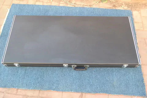 Hardcase para Guitarras Double Neck - Não é vendido separadamente