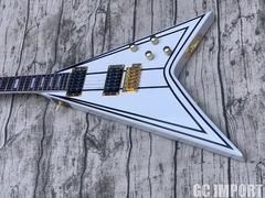 Guitarra Jackson Custom Shop Randy Rhoads RR 1.5 RR3 Ivory with Black Pinstripes Replica Chinesa na internet