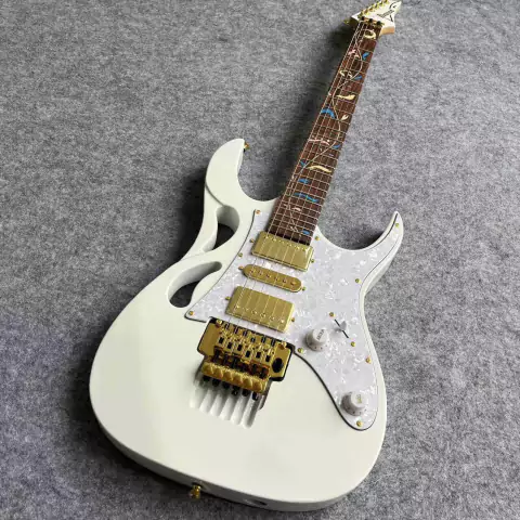 Guitarra Ibanez PIA 3761 SLW Stallion White Steve Vai Replica Chinesa