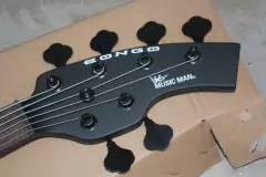 Baixo Music Man Bongo 6 Matt Black Replica Chinesa