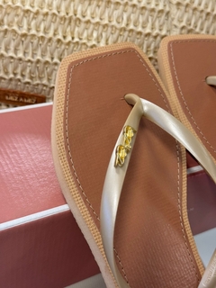 Rasteira Dourada - comprar online