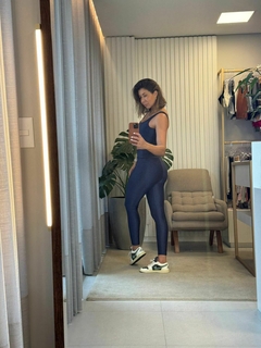 Calça 19 Lez a Lez na internet