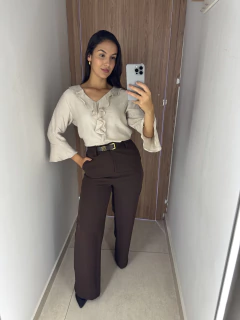 Blusa babado areia - JULLIE STORE 