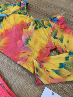 Conjunto de banho manga longa + calcinha laranja e amarelo (Puc) na internet