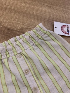 Short saia listrado bege com verde limão - botão madrepérola (Dila) na internet