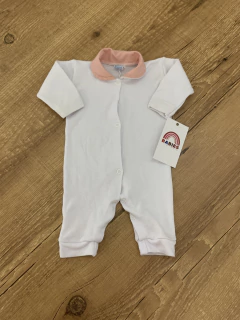 Macacão longo manga longa branco com gola rosa (Encanto Baby) - comprar online