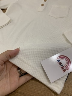 Blusa canelada manga longa com bolsinho (Ben Sherman) - Babies Move Brecho