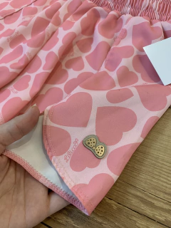 Short Tactel estampado rosa - corações (Lilica Ripilica) - Babies Move Brecho