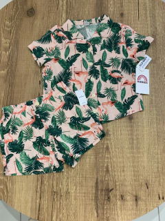 Conjunto linho estampado rosa com folhas e flamingo - blusa + short (Old Navy)
