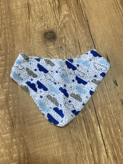 Babador nuvem azul - 3 meses
