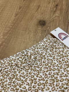 Short branco oncinha com laço aplicado (Iaze) - loja online
