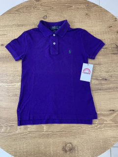 Camisa gola polo roxo com cavalo bordado verde (Polo Ralph Lauren)
