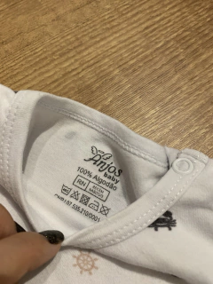 Conjunto body fundo do mar + calça moletom bege (Anjos baby) na internet