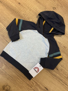 Blusa manga longa moletom cinza com detalhe verde e amarelo - comprar online