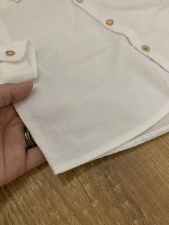 Imagem do Camisa branca canelada com bolso frontal (Zara Baby)
