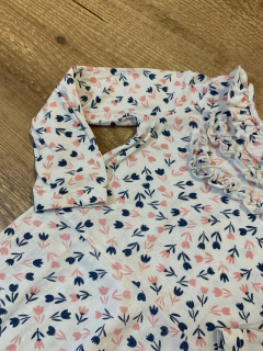 Vestido manga longa com florzinhas rosa e azul (Hering) - Babies Move Brecho