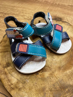 Sandalinha azul claro e escuro | barquinho (Be&bi) - Babies Move Brecho
