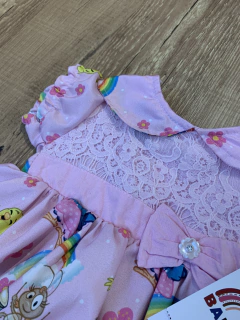 Vestido rosa com rendinha - galinha pintadinha na internet