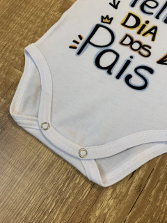 Body ´Feliz dia dos pais´ na internet