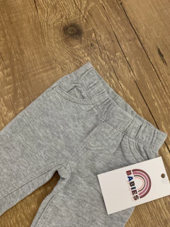 Calça moletom cinza (Carter's) - Babies Move Brecho