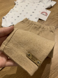 Imagem do Conjunto body fundo do mar + calça moletom bege (Anjos baby)