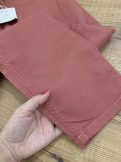 Calça maternidade coral - Na etiqueta - Tam. M (Malwee Jeans) - loja online