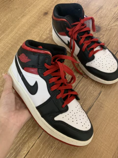 Tenis Nike Air Jordan Preto e vermelho (Nike) - Babies Move Brecho