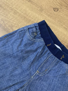 Bermuda Jeans azul claro com coz azul escuro e elastico (Pool Kids) - Babies Move Brecho