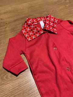 Conjunto macacão longo vermelho + blusinha na internet