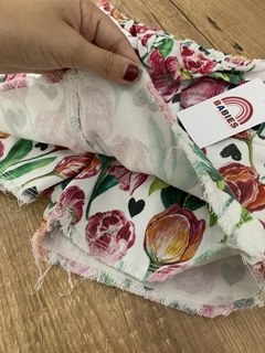 Imagem do Short saia jeans estampado com flores e corações (Animê)