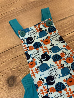 Jardineira verde - fundo do mar hora de brincar na internet