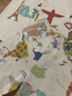 Conjunto pijama 'países' + cachorrinho (Sonhart) - Babies Move Brecho