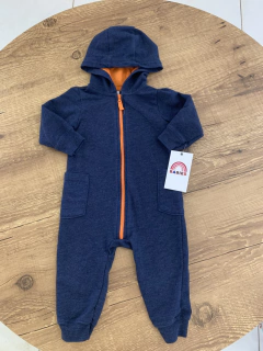 Macacão longo com capuz azul com detalhes laranja (Carter´s)