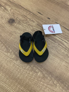 Chinelo de dedo - preto com amarelo (Klin) na internet