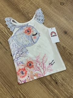 Imagem do Blusa branca cintilante com manga de renda - peixinho (Planeta Pano)