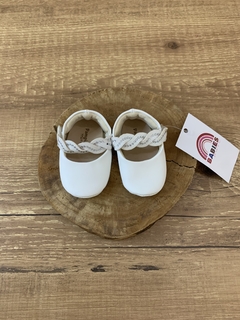 Sapatinho de courinho com tira de strass (Pampili Mini) - Babies Move Brecho