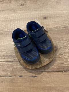 Tenis azul marinho de velcro com led (Klin) na internet