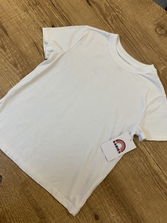 Camiseta branca basica (Cat & Jack) - comprar online