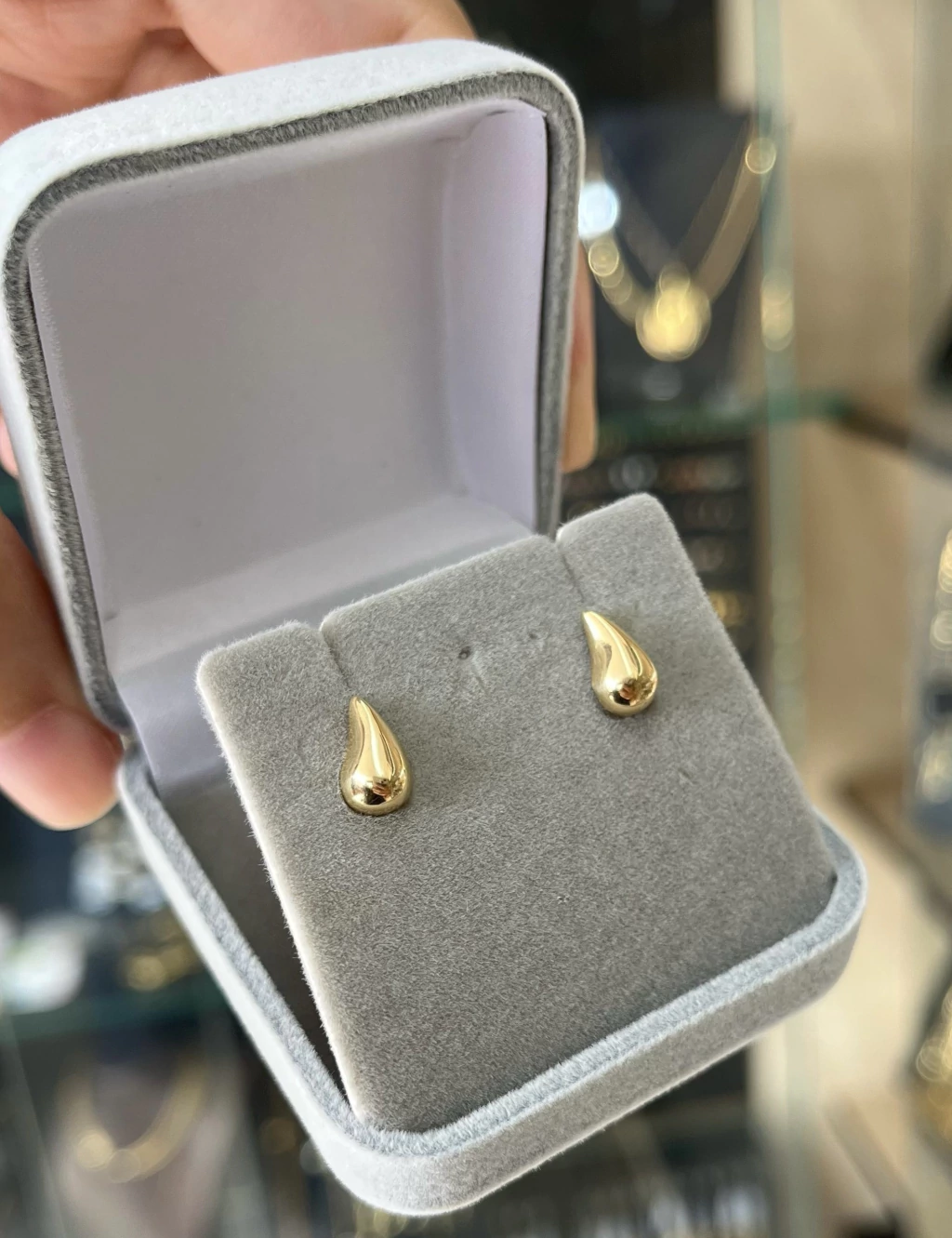 Brinco gota ouro 18k