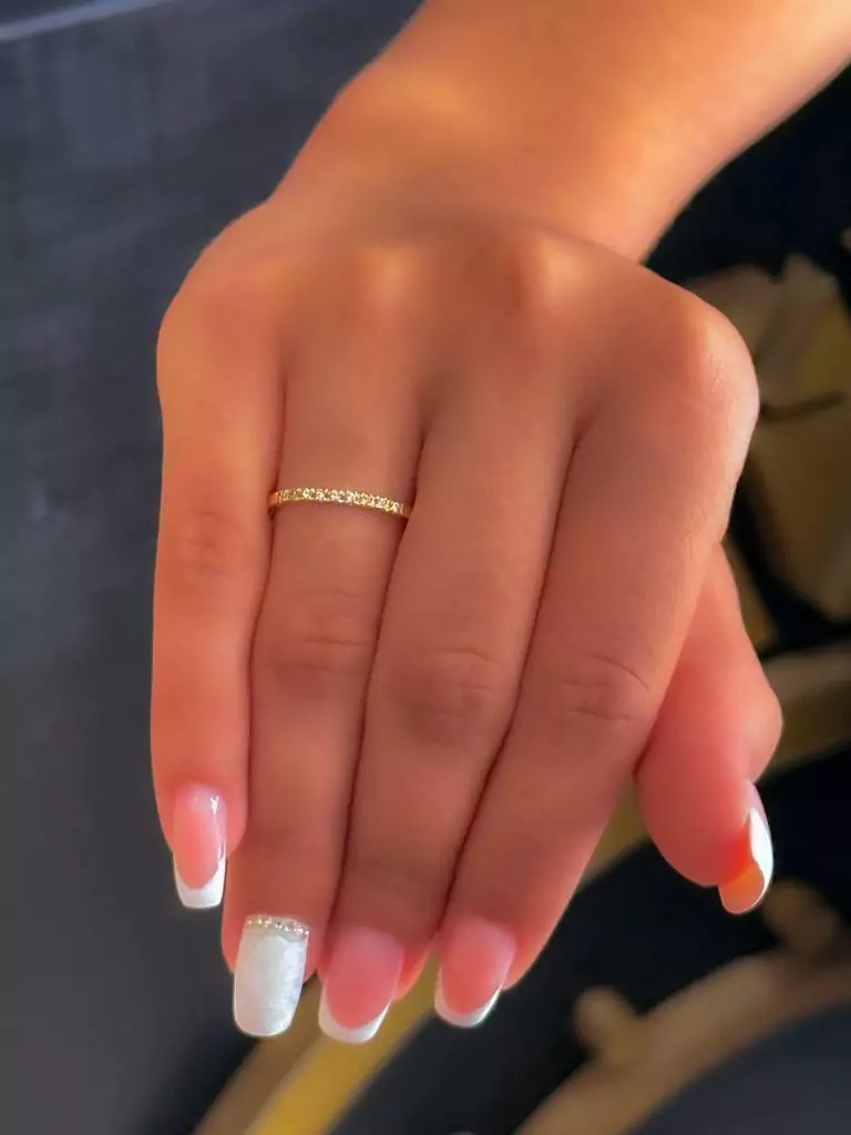 Anel aparador cravejado ouro 18k